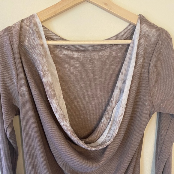 Chaser Open Back Distressed Long Sleeve Shirt Set - Picture 2 of 9